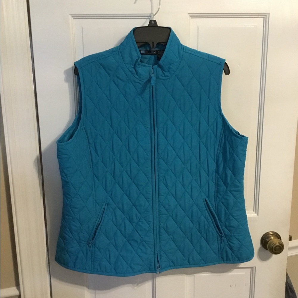 Relativity Women's Teal Quilted Vest